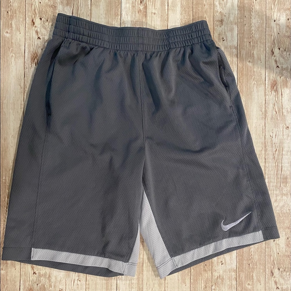 Nike Dri-FIT - Big Kids' (Boys') Training Shorts. XL